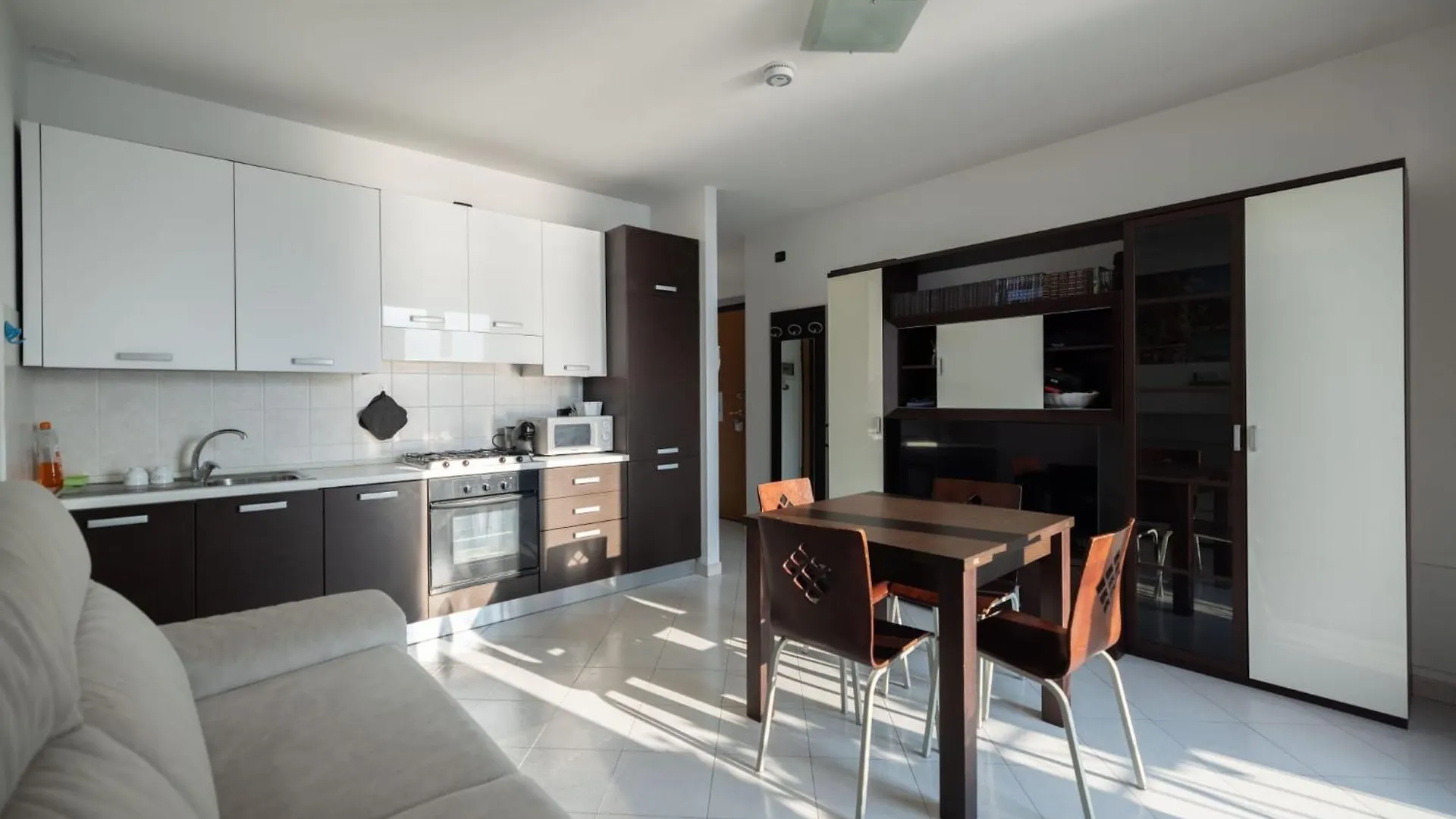 Apartment Deluxe Finestra Sul Lago Bellano Italy